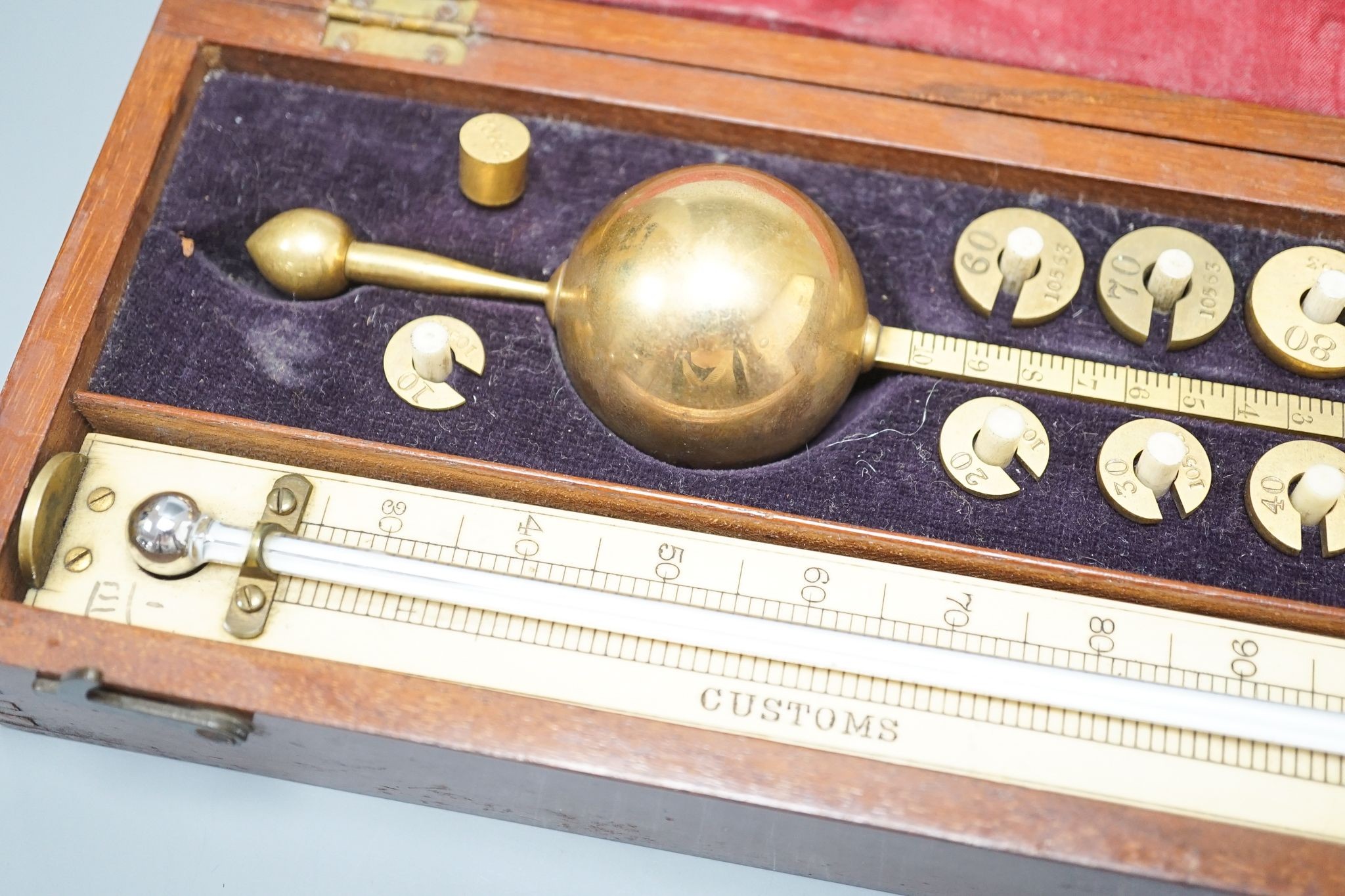 A boxed Everall, London hygrometer, the thermometer with ivory scale